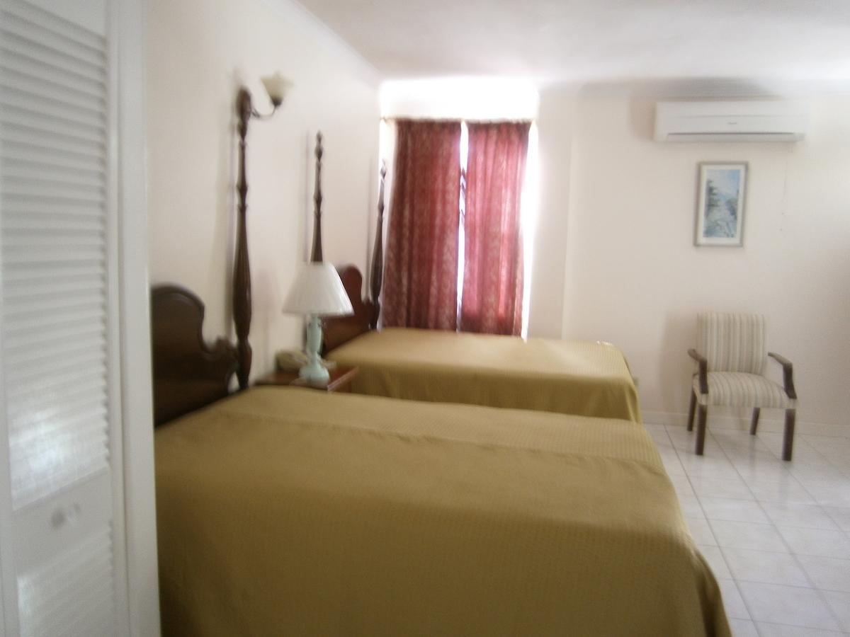 Whispering Bamboo Cove Resort Belfast Zimmer foto